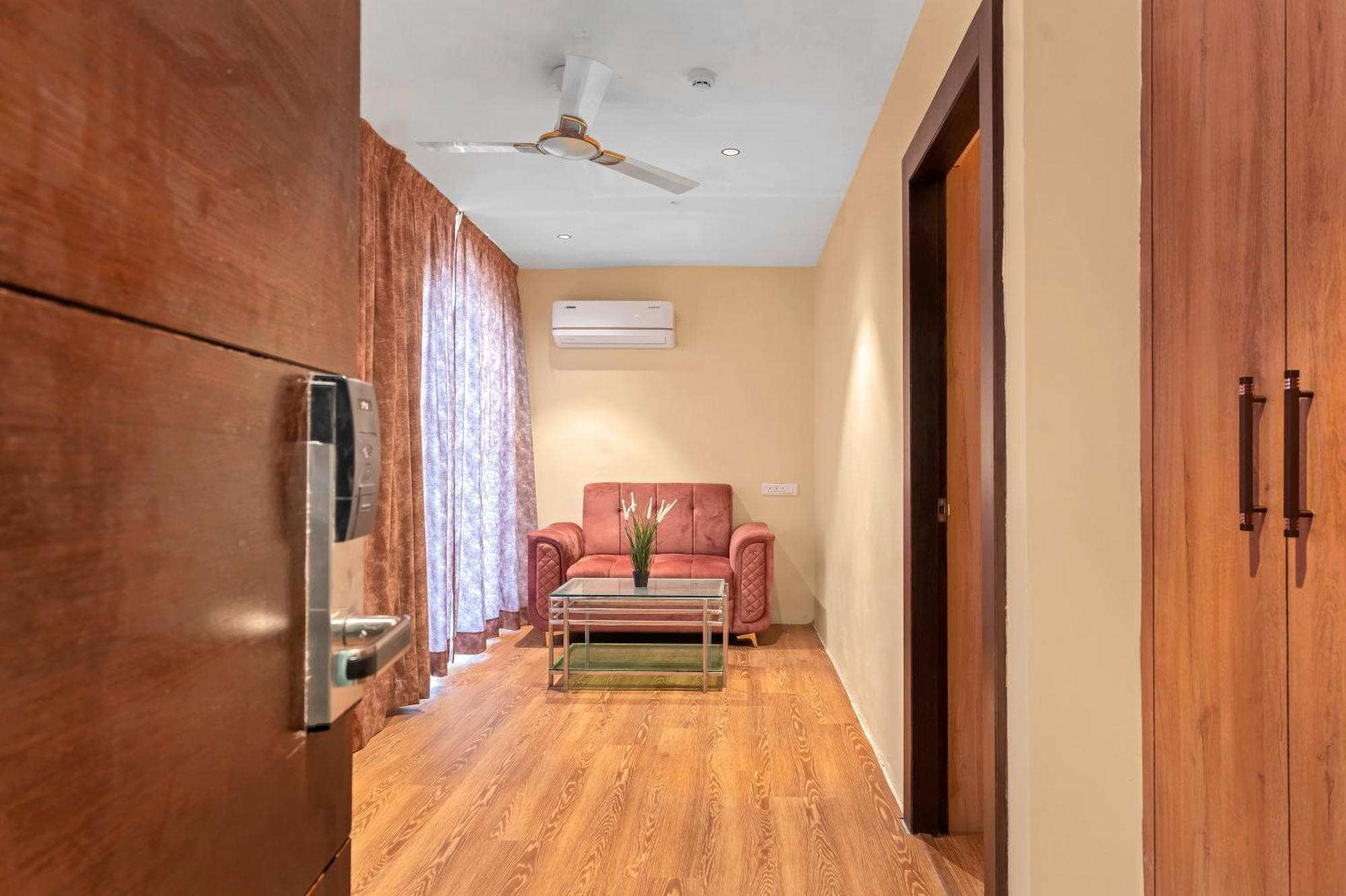 Hotel Sm Deccan Park Shamshabad Exterior photo