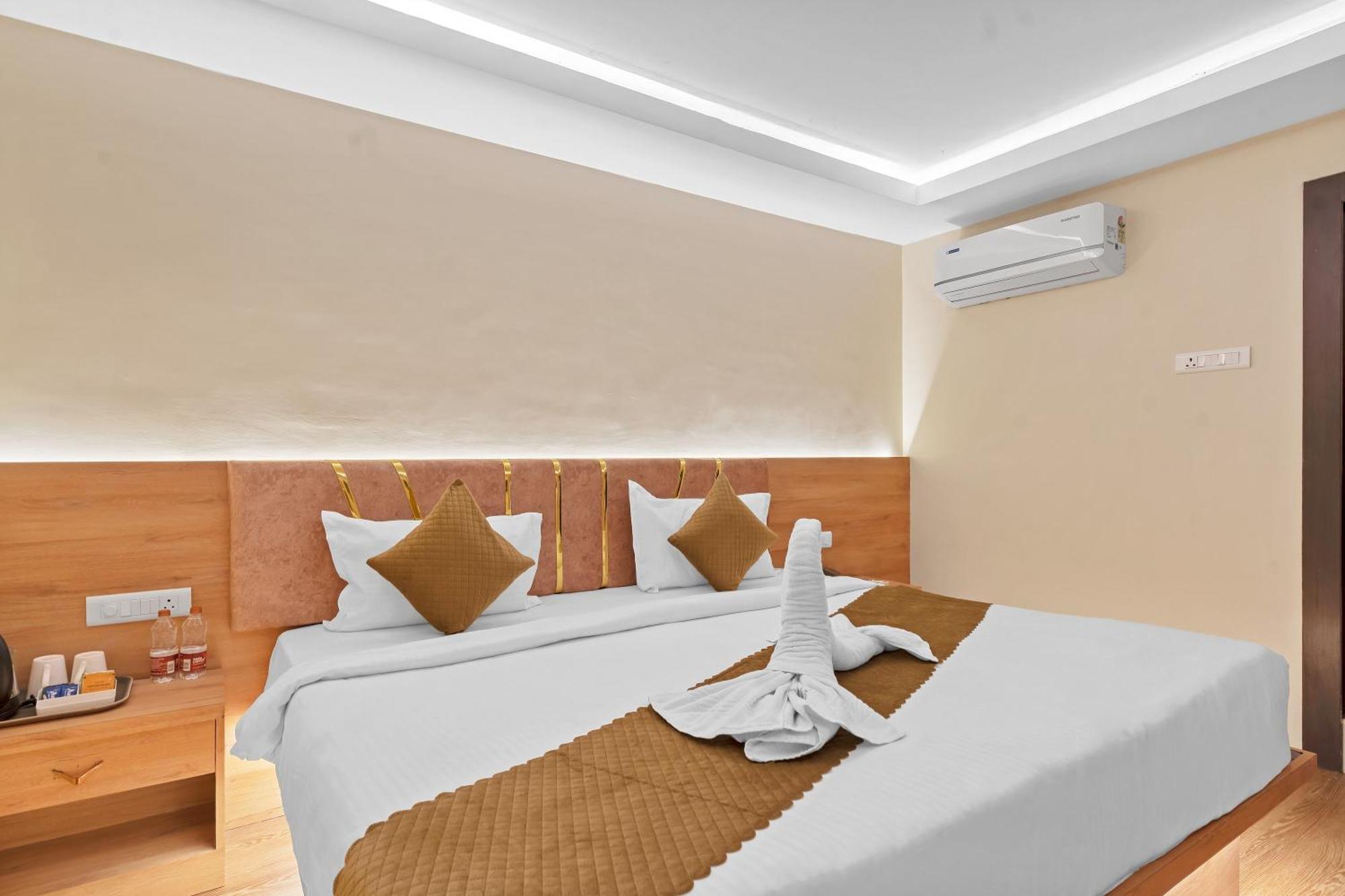 Hotel Sm Deccan Park Shamshabad Exterior photo