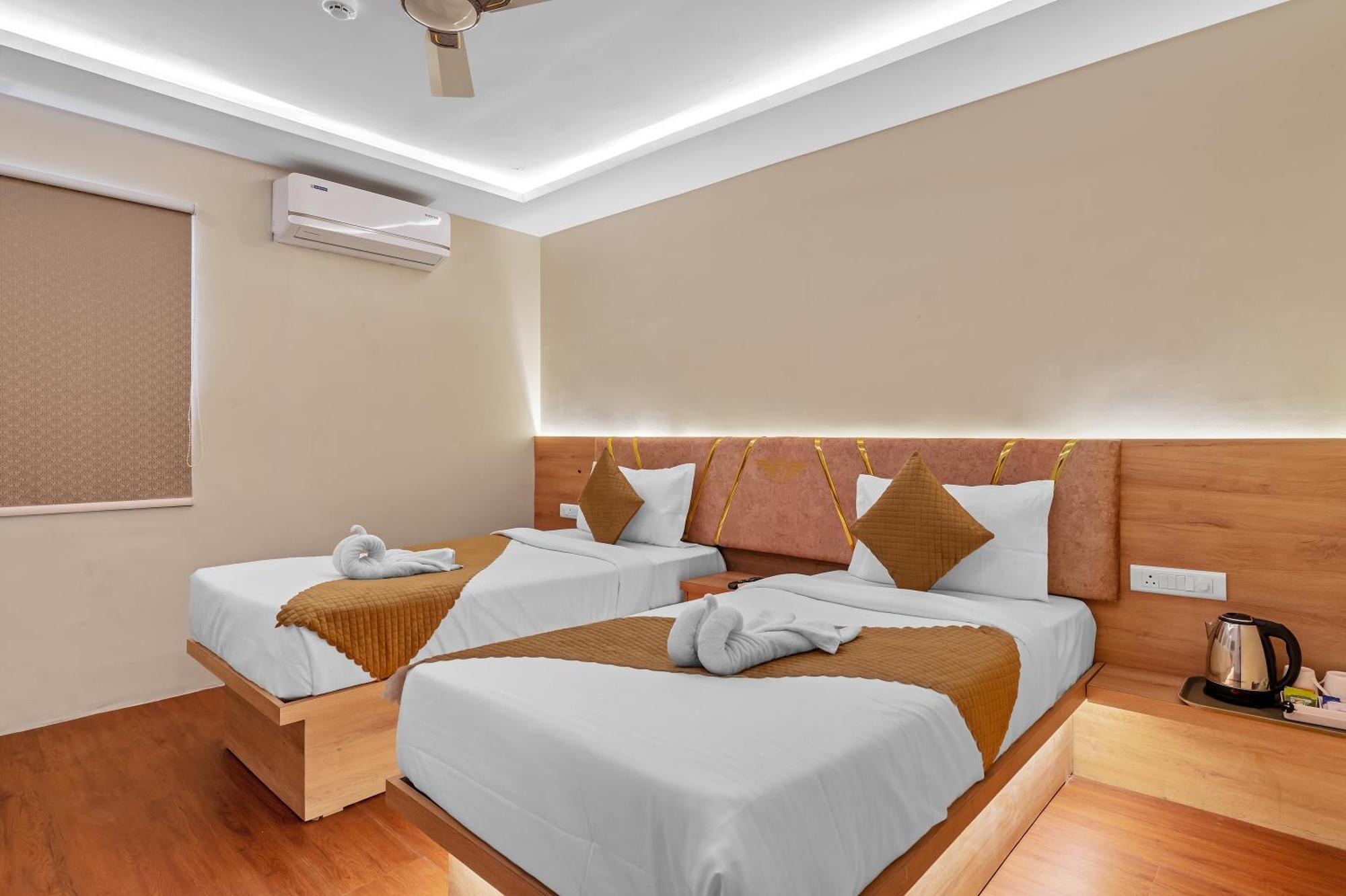 Hotel Sm Deccan Park Shamshabad Exterior photo